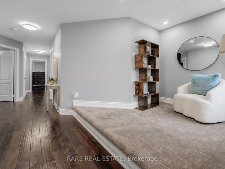 Photo 28 at 33 SOUTHBEND Drive, Snelgrove, Brampton