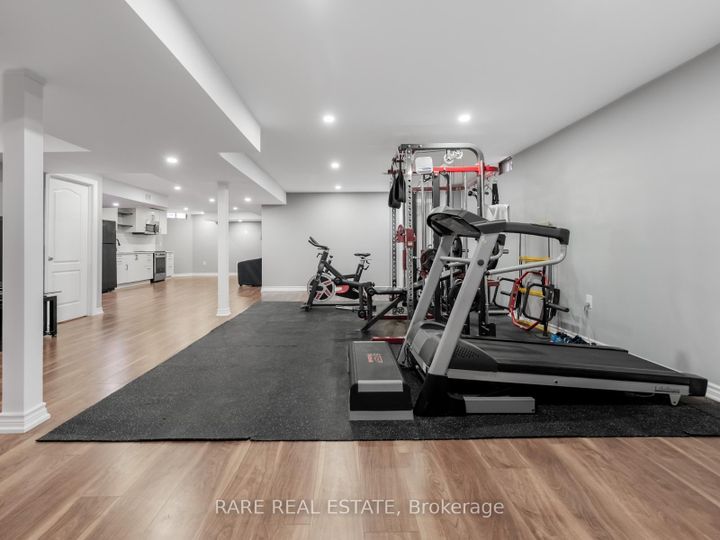 Photo 32 at 33 SOUTHBEND Drive, Snelgrove, Brampton