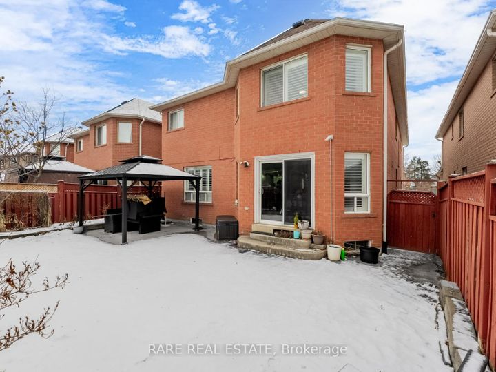 Photo 38 at 33 SOUTHBEND Drive, Snelgrove, Brampton