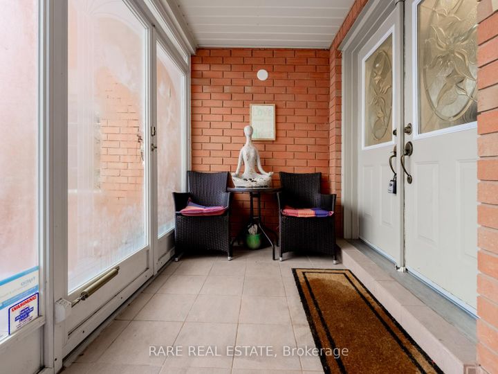 Photo 39 at 33 SOUTHBEND Drive, Snelgrove, Brampton