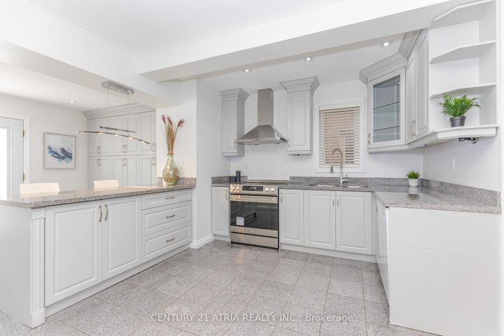 Photo 9 at 323 Lauder Avenue, Oakwood Village, Toronto