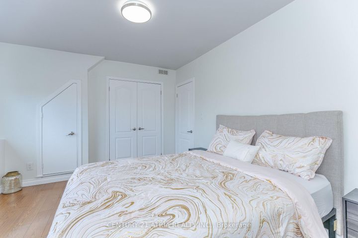 Photo 32 at 323 Lauder Avenue, Oakwood Village, Toronto