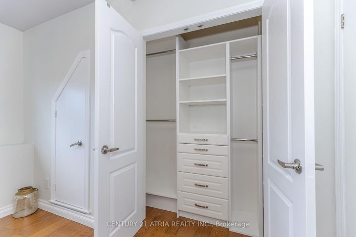 Photo 34 at 323 Lauder Avenue, Oakwood Village, Toronto