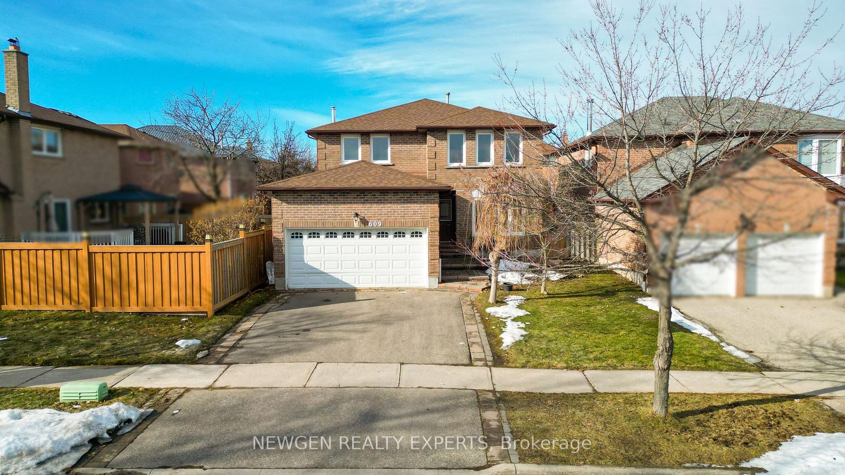 609 Yorkminster Crescent, Hurontario, Mississauga 