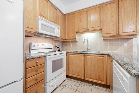 Photo 9 at 2324 - 80 Harrison garden Boulevard, Willowdale East, Toronto