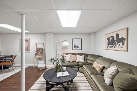 Photo 18 at 568 Walpole Crescent, Wyndham, Newmarket