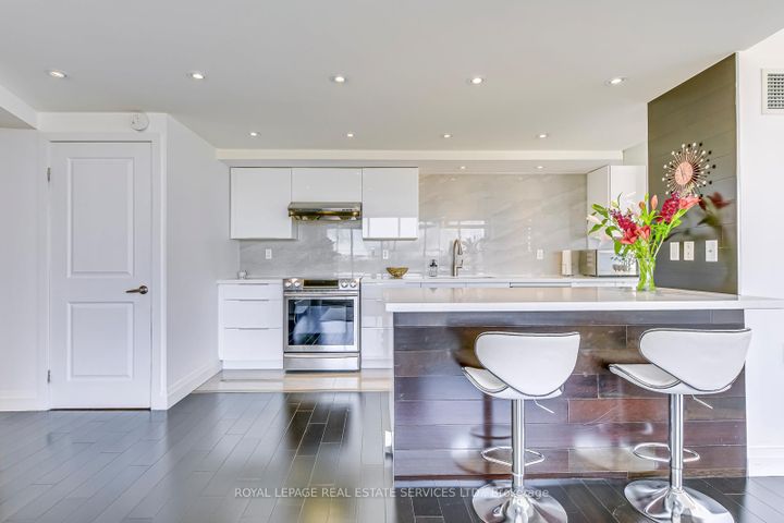 Photo 13 at 1607 - 2045 Lake Shore Boulevard W, Mimico, Toronto