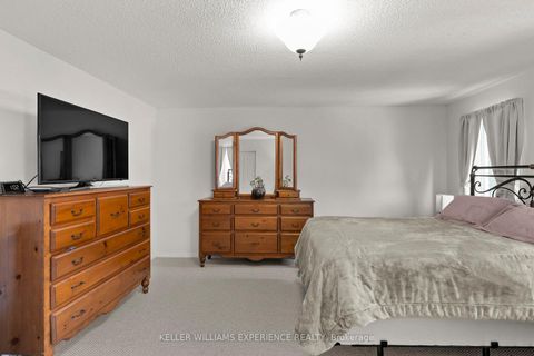 Photo 11 at 2 Heritage Road, Cookstown, Innisfil