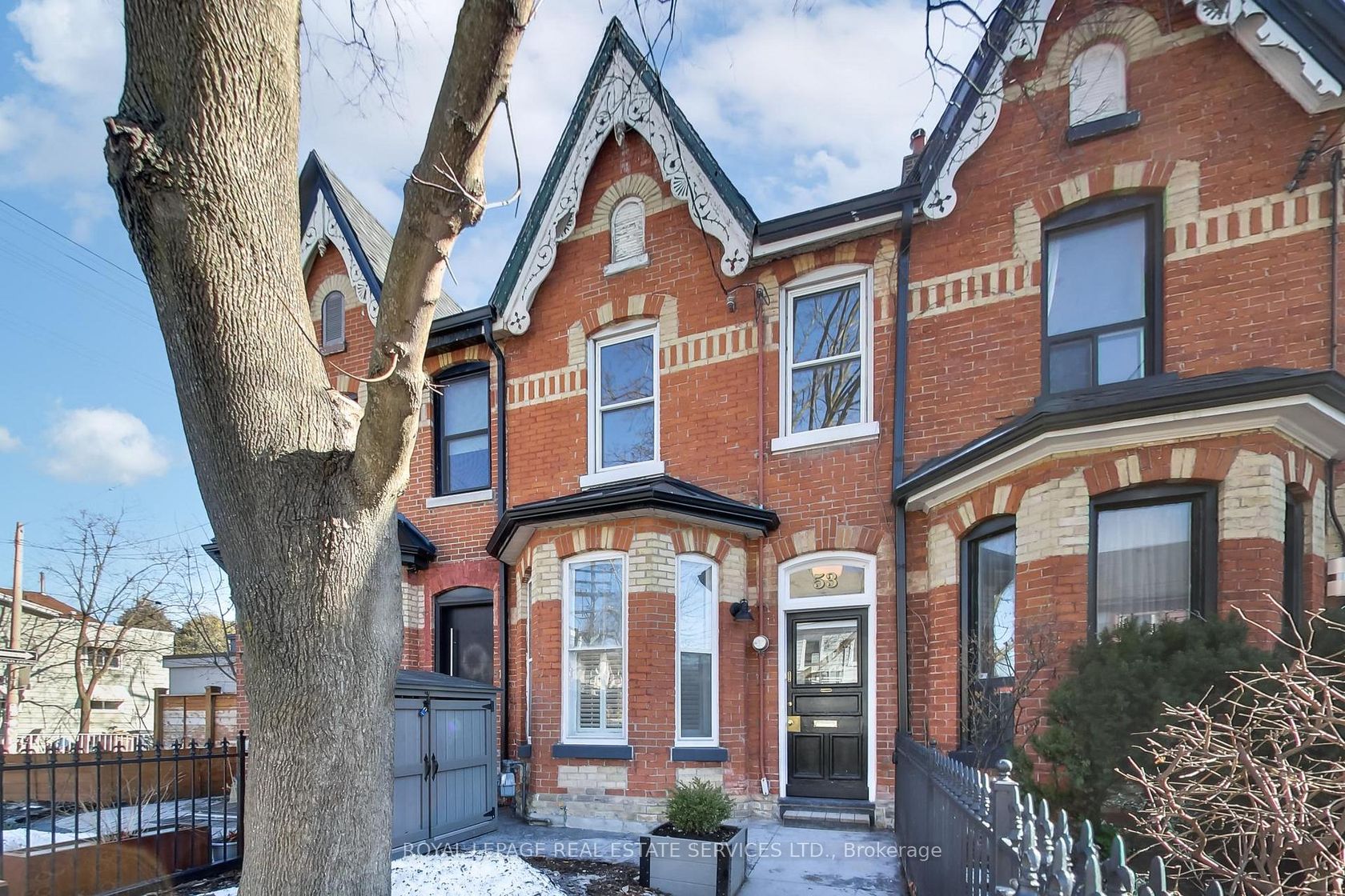 53 Robinson Street, Bellwoods, Toronto photo number 2