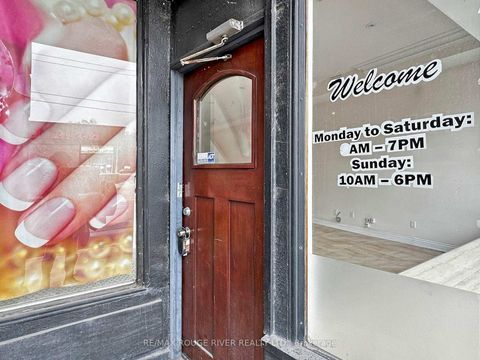 Photo 4 at 1556 Avenue Road, Nortown, Toronto