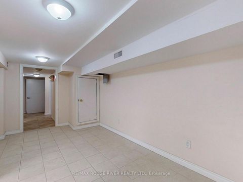 Photo 17 at 1556 Avenue Road, Nortown, Toronto