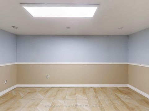 Photo 24 at 1556 Avenue Road, Nortown, Toronto