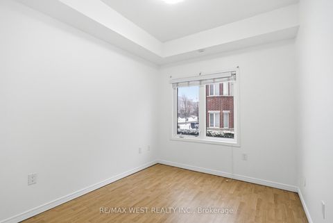 Photo 12 at 254 - 19 Coneflower Crescent, Branson, Toronto