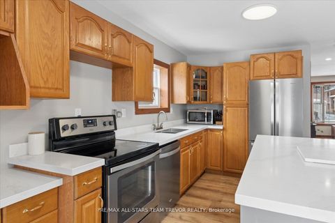 Photo 9 at 277 Parkway Avenue, Keswick South, Georgina