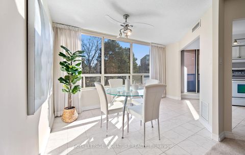 Photo 5 at 324 - 1210 Don Mills Road, Don Mills, Toronto