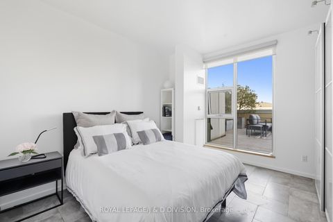 Photo 5 at 610 - 160 Baldwin Street, Chinatown, Toronto