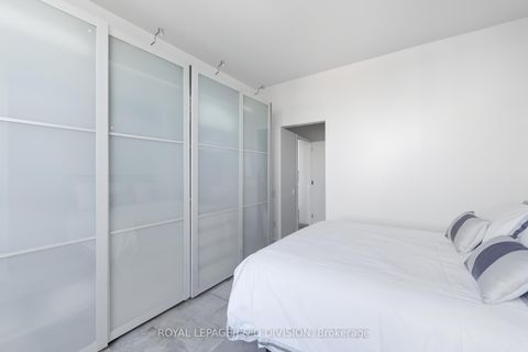 Photo 18 at 610 - 160 Baldwin Street, Chinatown, Toronto