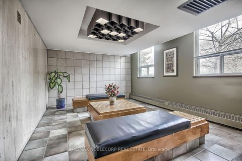 Photo 3 at 810 - 19 Four Winds Drive, York University Heights, Toronto