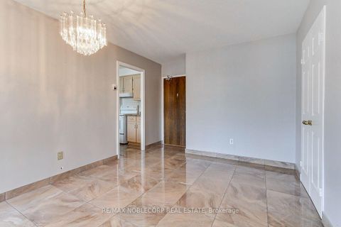 Photo 5 at 810 - 19 Four Winds Drive, York University Heights, Toronto