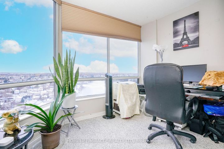 Photo 10 at 1705 - 26 Hanover Road, Queen Street Corridor, Brampton