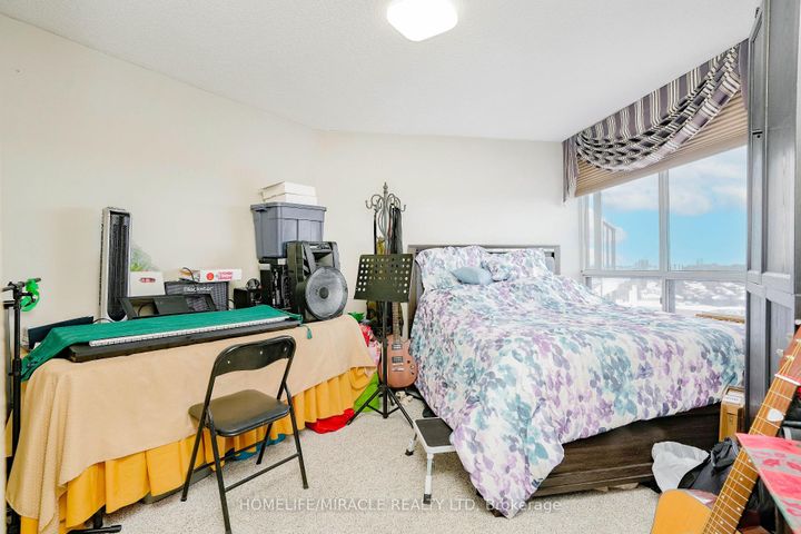 Photo 12 at 1705 - 26 Hanover Road, Queen Street Corridor, Brampton