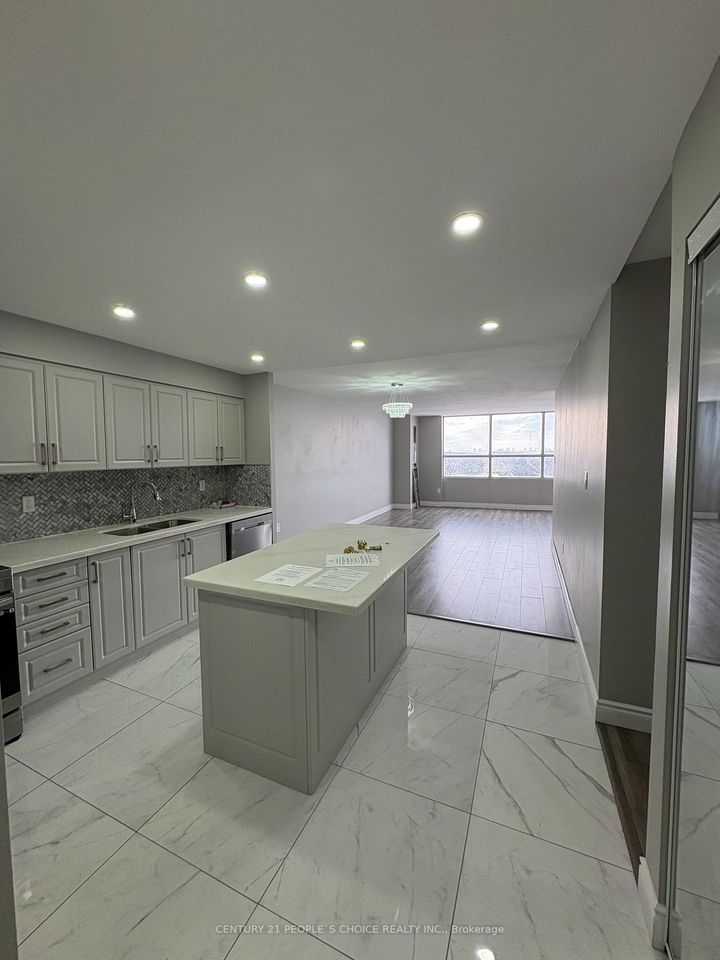 Photo 1 at 910 - 40 Panorama Court, Jamestown, Toronto