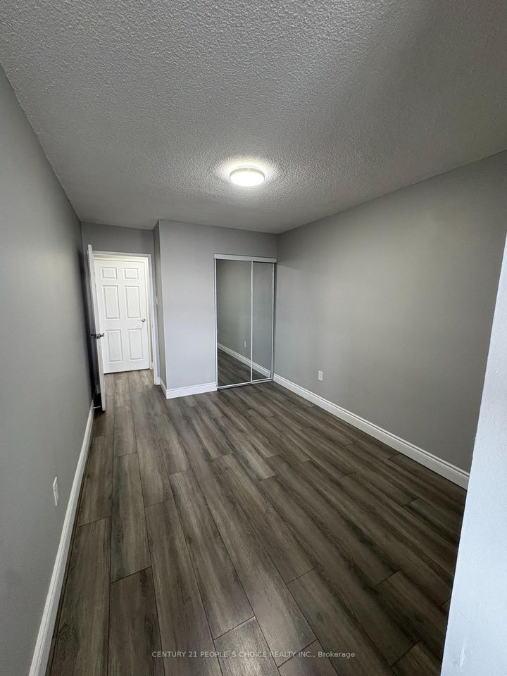 Photo 20 at 910 - 40 Panorama Court, Jamestown, Toronto