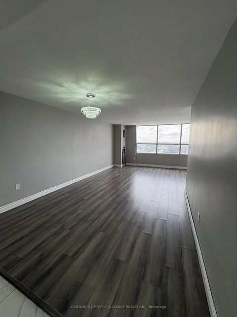 Photo 7 at 910 - 40 Panorama Court, Jamestown, Toronto