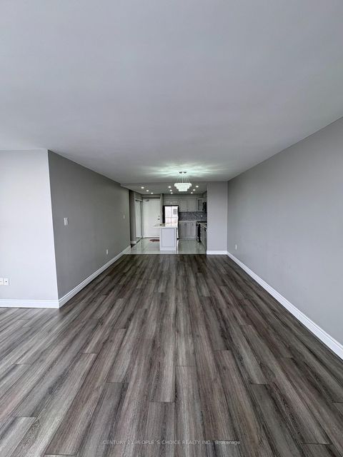 Photo 9 at 910 - 40 Panorama Court, Jamestown, Toronto