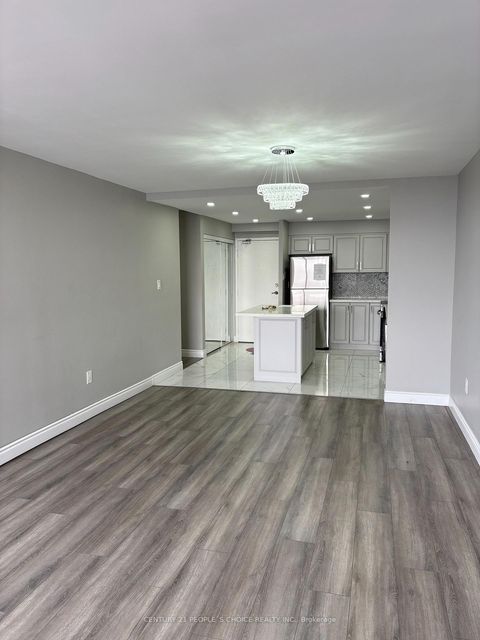 Photo 10 at 910 - 40 Panorama Court, Jamestown, Toronto