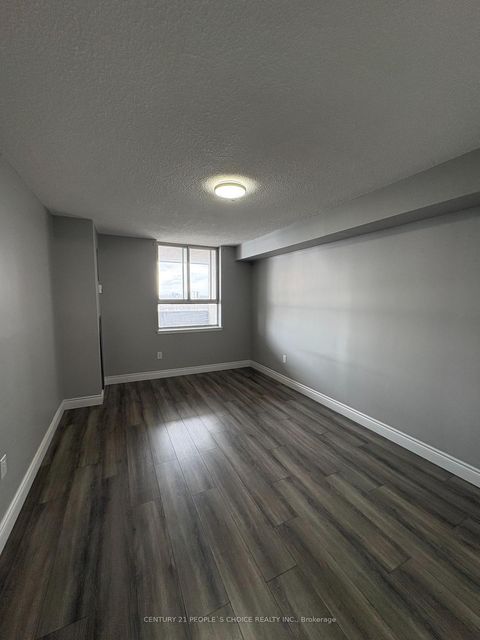 Photo 16 at 910 - 40 Panorama Court, Jamestown, Toronto