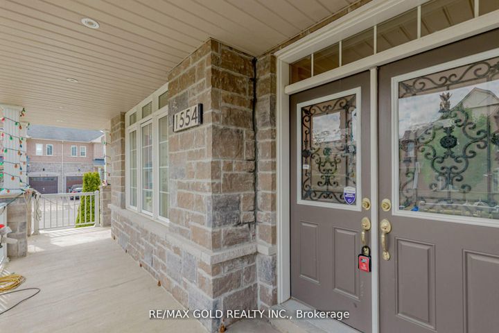 Photo 4 at 1554 Bruny Avenue, Duffin Heights, Pickering