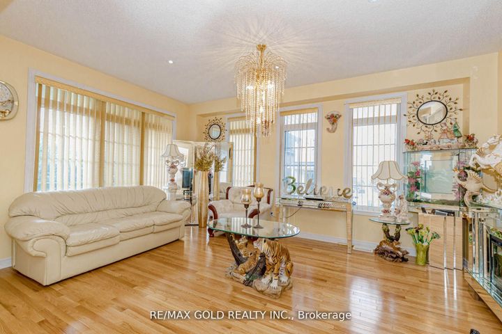 Photo 5 at 1554 Bruny Avenue, Duffin Heights, Pickering