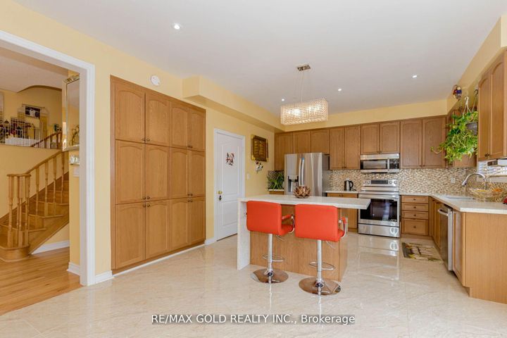 Photo 13 at 1554 Bruny Avenue, Duffin Heights, Pickering