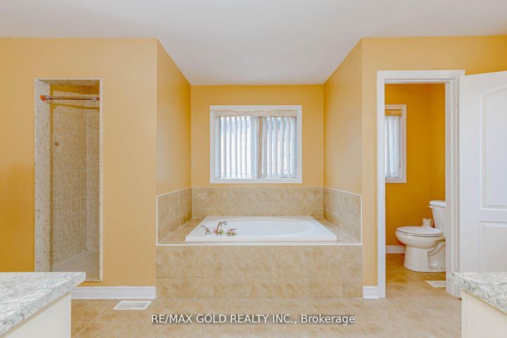 Photo 23 at 1554 Bruny Avenue, Duffin Heights, Pickering