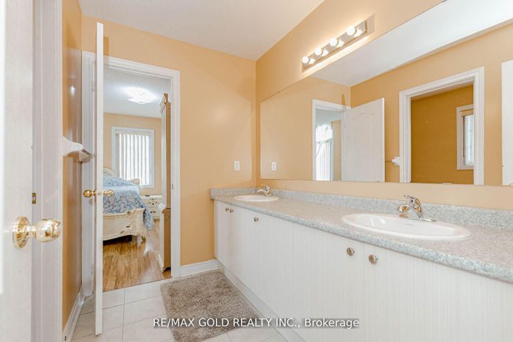 Photo 27 at 1554 Bruny Avenue, Duffin Heights, Pickering