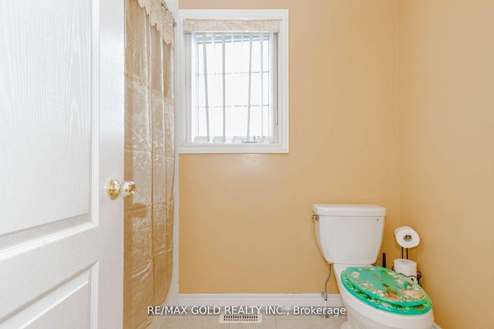 Photo 28 at 1554 Bruny Avenue, Duffin Heights, Pickering