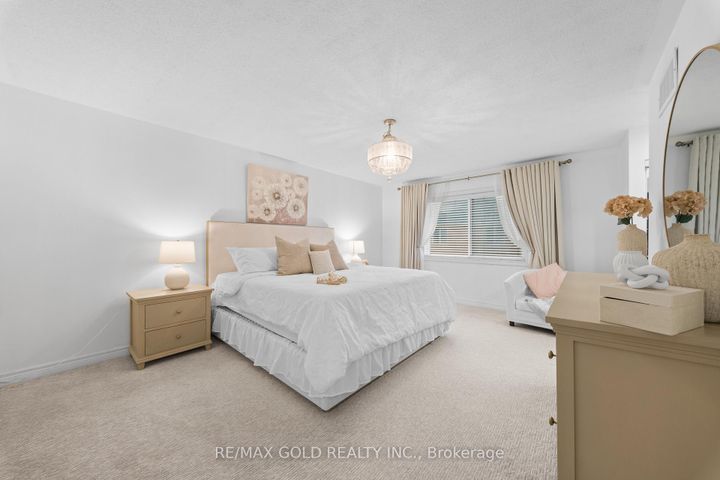 Photo 19 at 36 Ocean Ridge Drive E, Wellington, Brampton