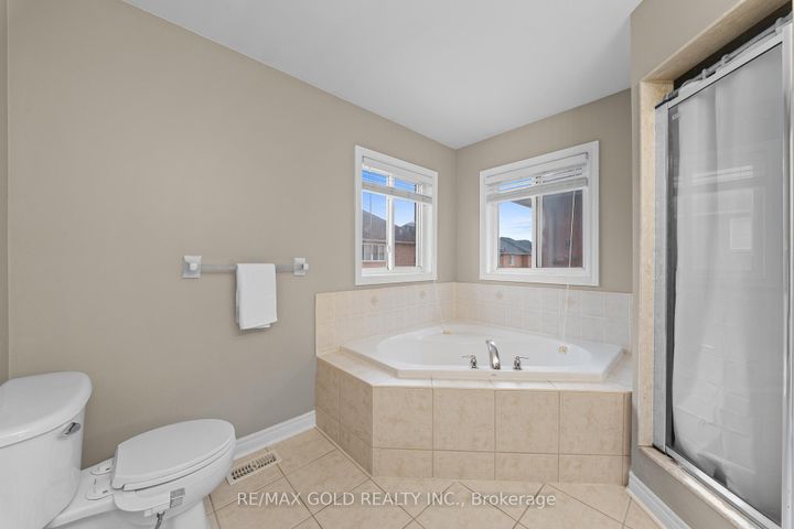 Photo 24 at 36 Ocean Ridge Drive E, Wellington, Brampton