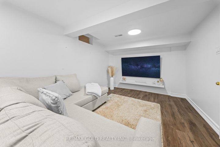 Photo 37 at 36 Ocean Ridge Drive E, Wellington, Brampton