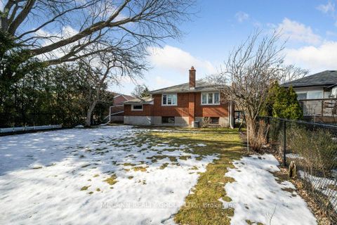 Photo 35 at 121 Wincott Drive, The Westway, Toronto