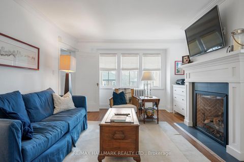 Photo 8 at Upper - 28 Glen Manor Drive, The Beaches, Toronto