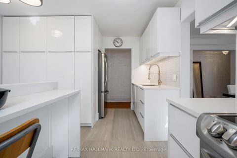 Photo 17 at Upper - 28 Glen Manor Drive, The Beaches, Toronto