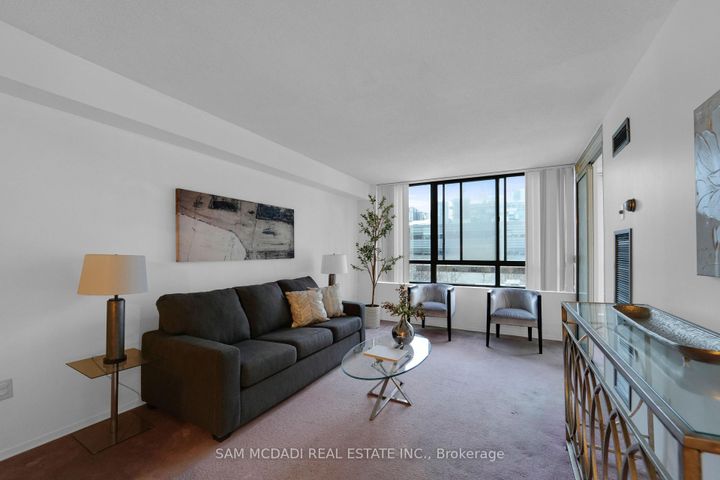 Photo 8 at 613 - 117 Gerrard Street E, Yonge Corridor, Toronto