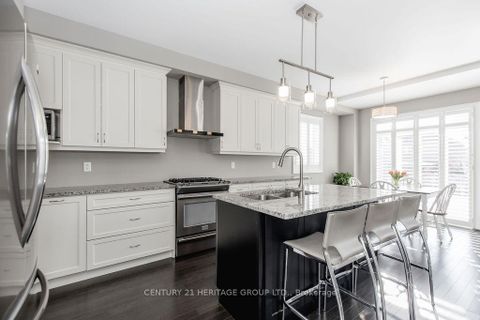 Photo 7 at 25 Copeland Crescent, Cookstown, Innisfil