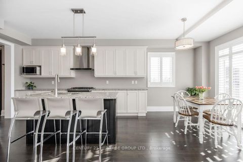 Photo 8 at 25 Copeland Crescent, Cookstown, Innisfil