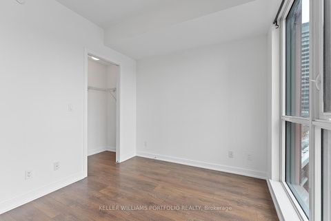 Photo 21 at 1009 - 50 Bruyeres Mews, Niagara, Toronto