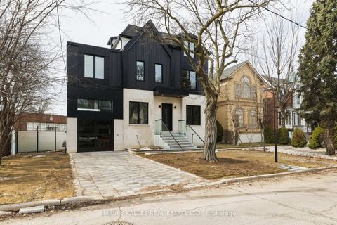 Photo 2 at 1002 Spadina Road, Forest Hill North, Toronto