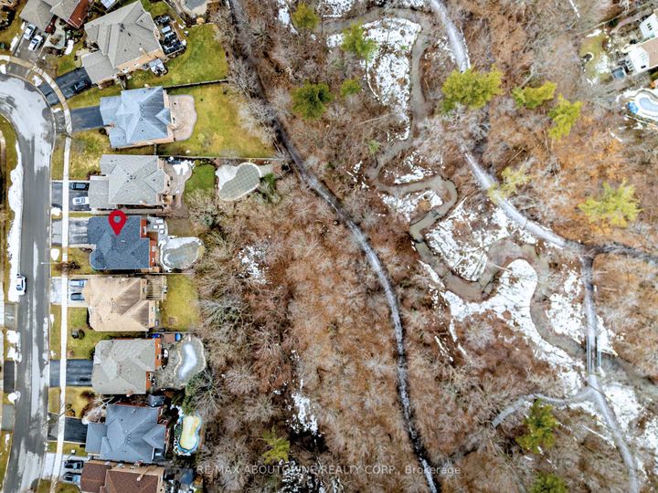 Photo 5 at 1323 Blackburn Drive, GA Glen Abbey, Oakville