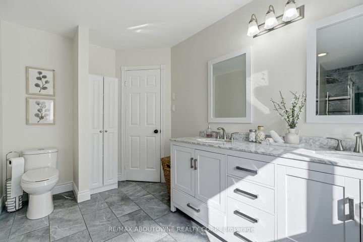 Photo 28 at 1323 Blackburn Drive, GA Glen Abbey, Oakville